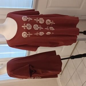 4/$40 Dark Red Floral Tee - Size 2X